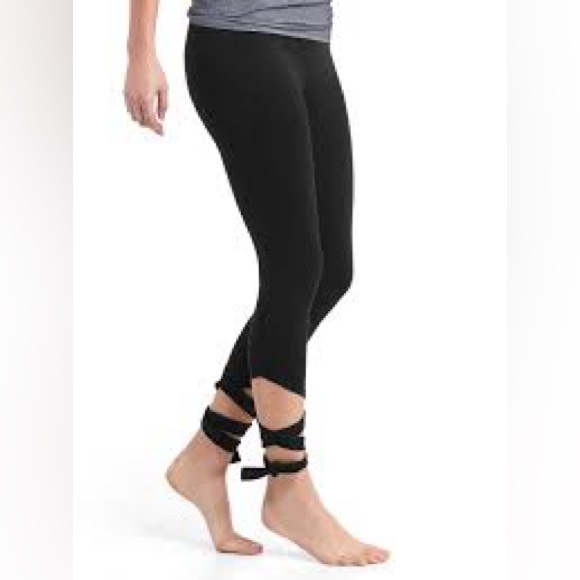 GapFit Blackout gFast high rise barre strap leggings petite large - Picture 13 of 13